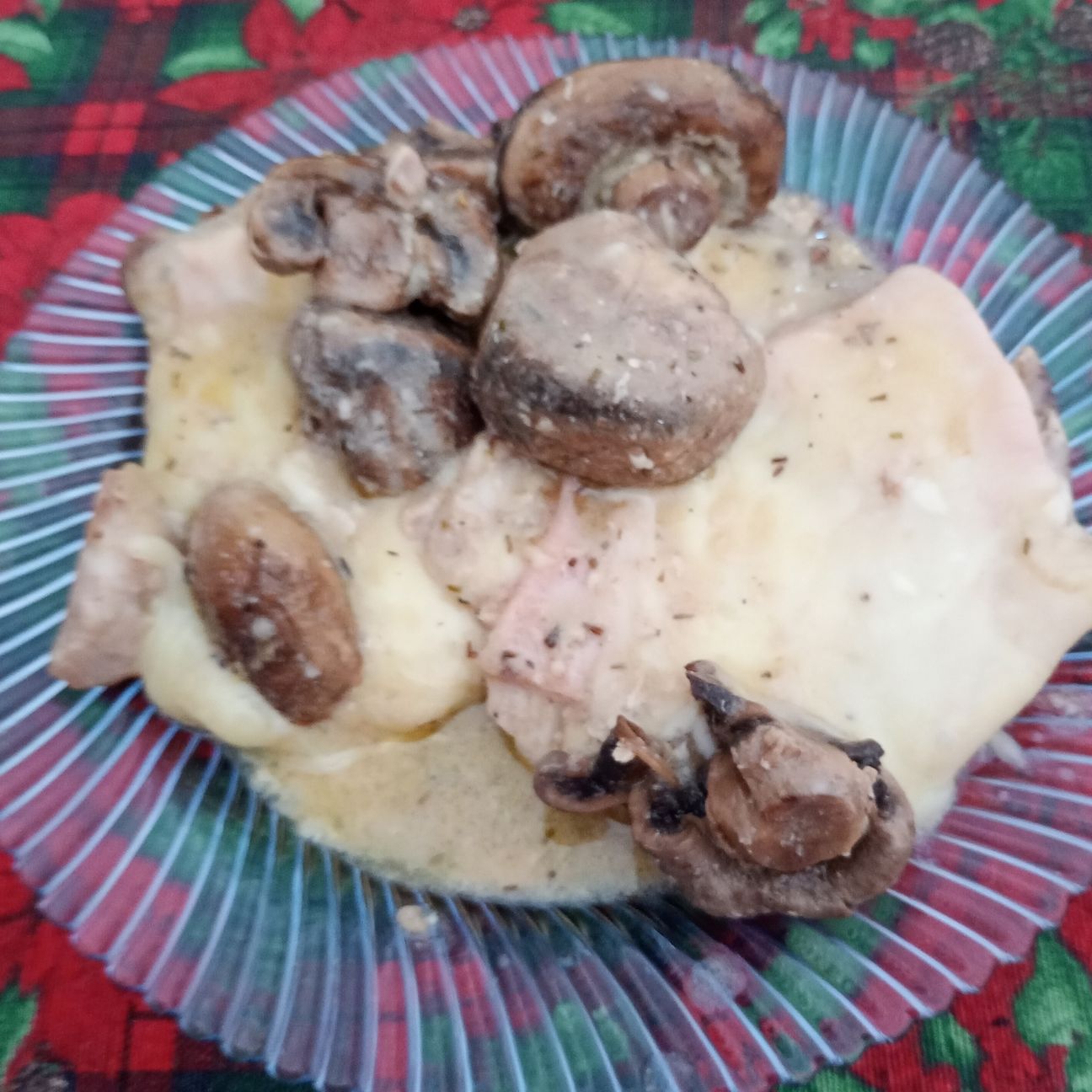 Valdostana salsata con funghi