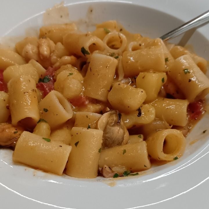 Pasta patate e mare