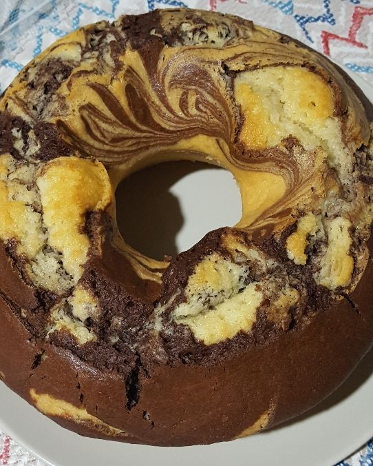 Ciambella bicolore all'acqua