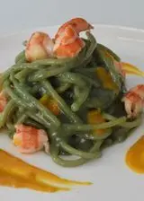 Ricetta Spaghettoni al cavolo rosso e gamberi.