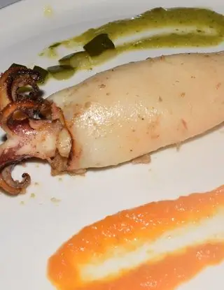 Ricetta Calamari ripieni alla pugliese con crema di zucchine e di carote di Mamy.chef75