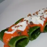 Ricetta Paccheri agli spinaci con crema di peperoni, crema di burrata e bottarga