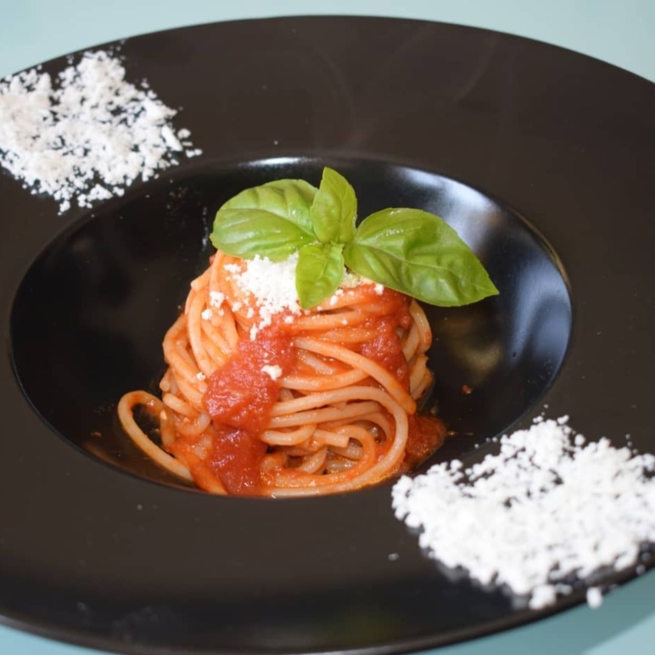 Spaghetti al pomodoro fresco