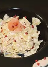 Ricetta Farfalle con panna, salmone e pepe rosa