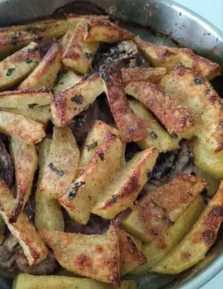 Ricetta Agnello al forno con patate alla pugliese. di Mamy.chef75