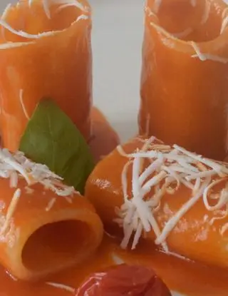 Ricetta "Paccheri di Gragnano alla salsa di ciliegino e cacioricotta" di Mamy.chef75