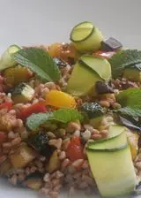 Ricetta Farro con verdure e zucchine in due consistenze.