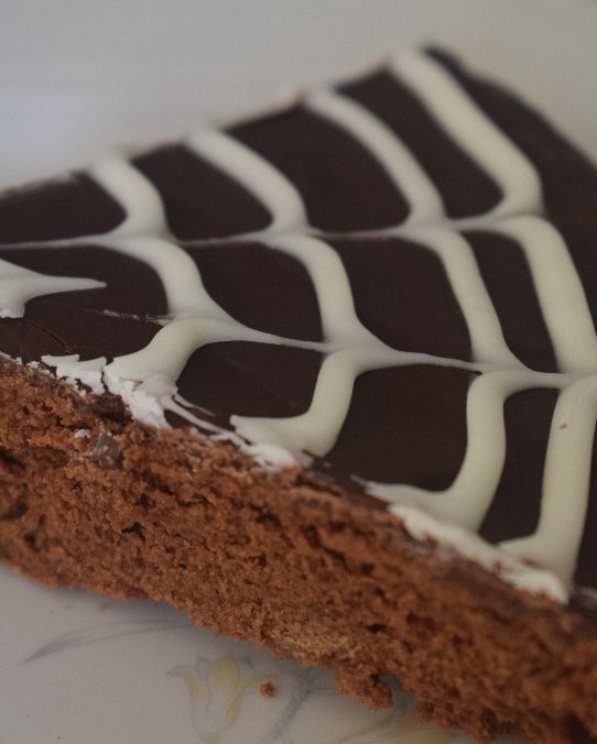 Torta tenerina con ragnatela