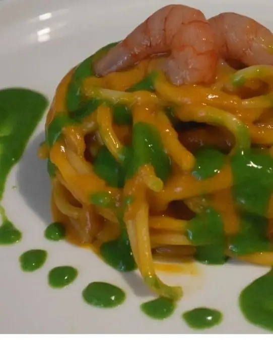 Ricetta Spaghettoni alla bisque di gamberi viola e crema di cime di rapa di Mamy.chef75