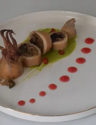 Ricetta "Calamaro ripieno con crema di piselli e salsa ai fichi d'india" di Mamy.chef75