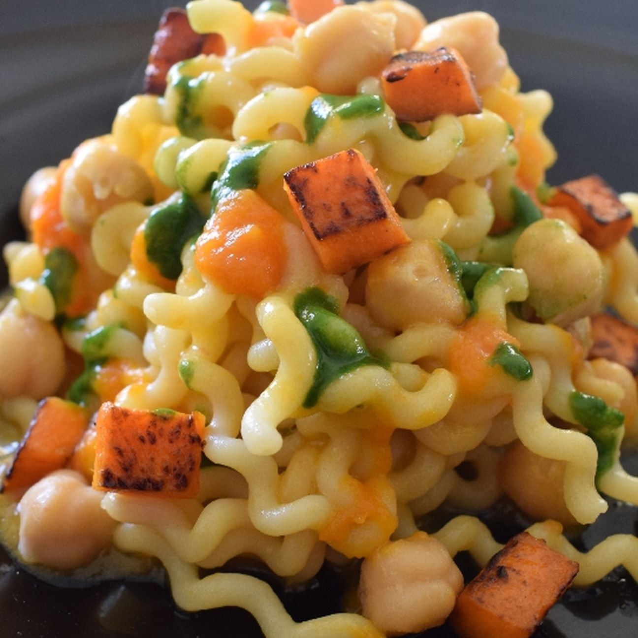 Fusilli lunghi con ceci e zucca