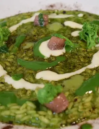 Ricetta Risotto alle cime di rapa con crema di taleggio e liquirizia. di Mamy.chef75