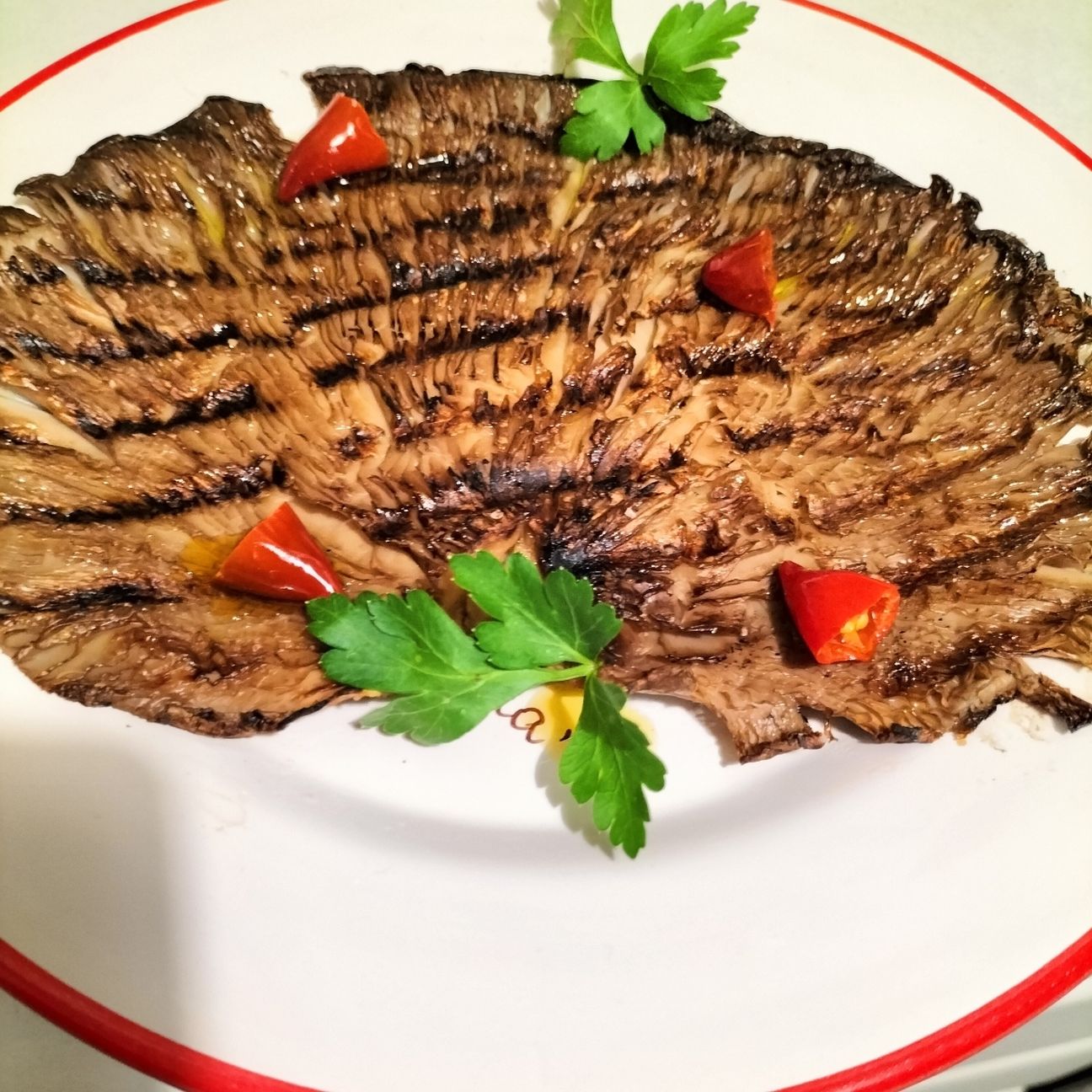 Funghi pleurotus grigliati.