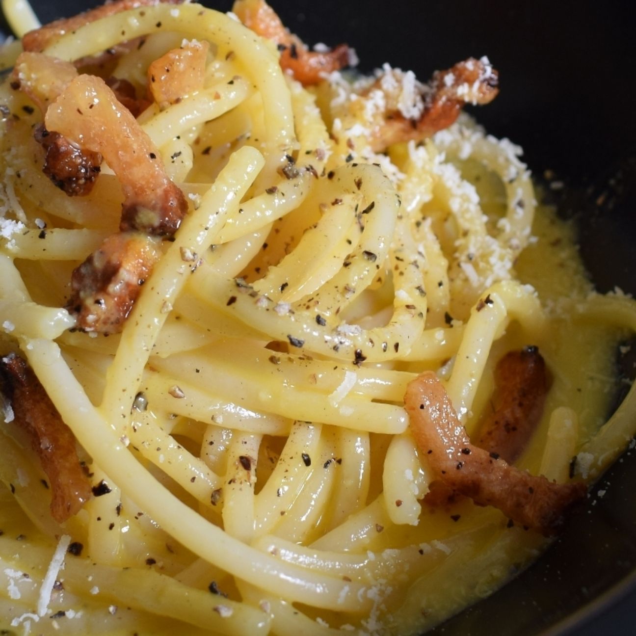 Carbonara con spaghettoni Senatore Cappelli e uova fresche" Naturelle"