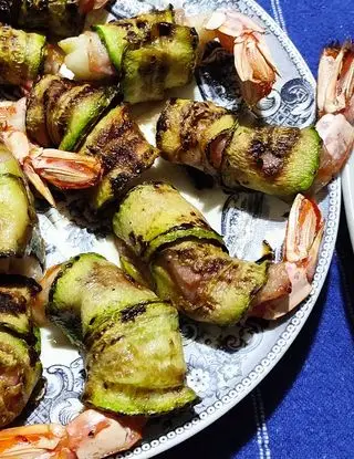 Ricetta Involtini di gamberoni e zucchine gustosi di Stella_lactosefree