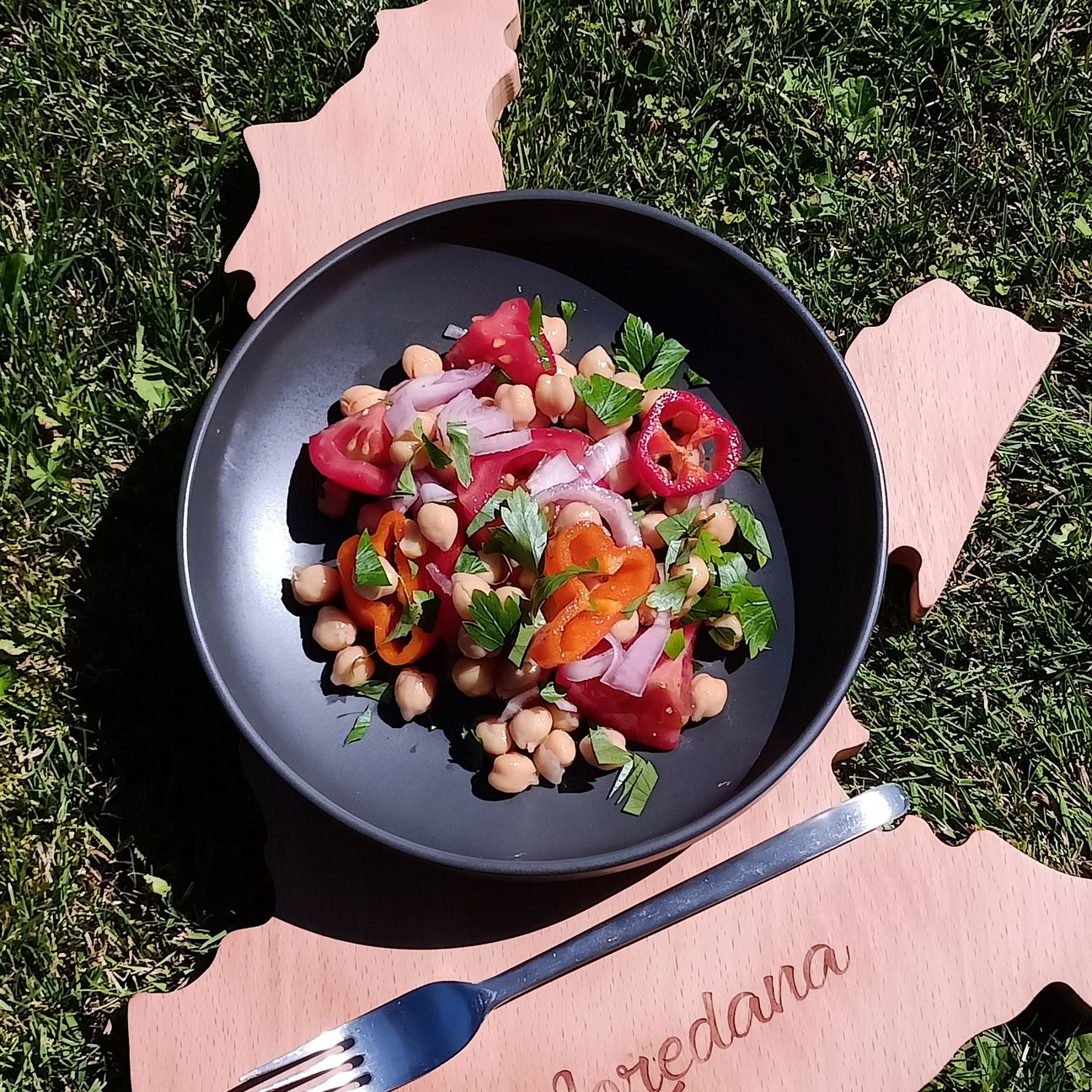Insalata di ceci precotti e peperoni