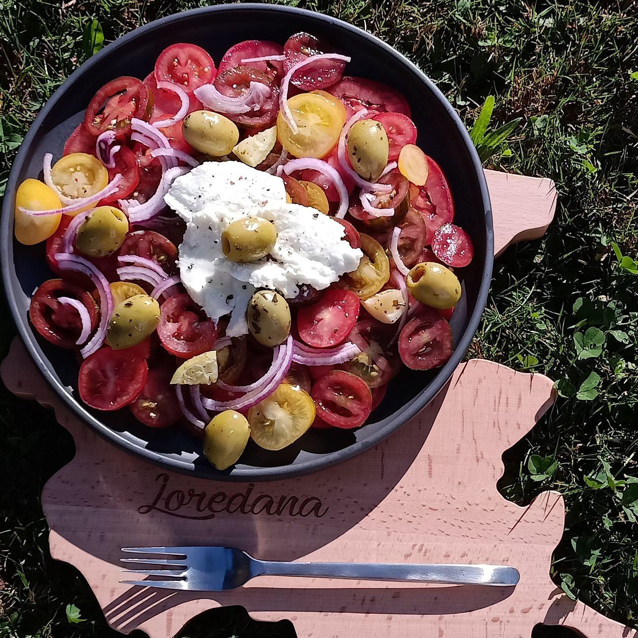 Insalata di pomodori con olive