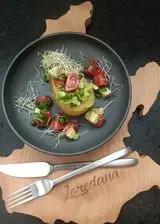 Ricetta Patate vegane con pomodorini e avocado