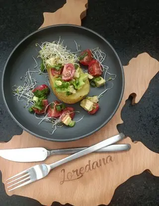 Ricetta Patate vegane con pomodorini e avocado di Loredana1