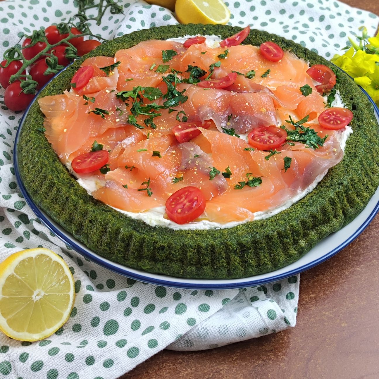 Crostata morbida salata con spinaci e salmone affumicato