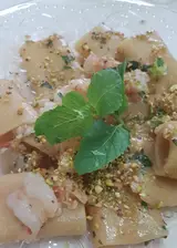 Ricetta Paccheri con gamberoni e granella di pistacchi