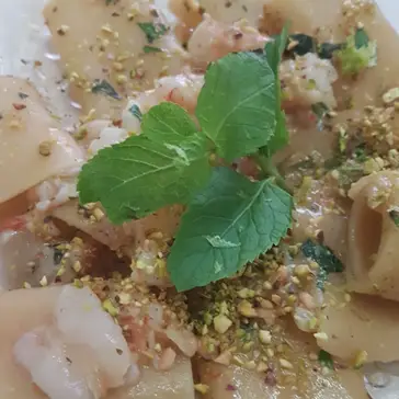 Ricetta Paccheri con gamberoni e granella di pistacchi di destefanispina