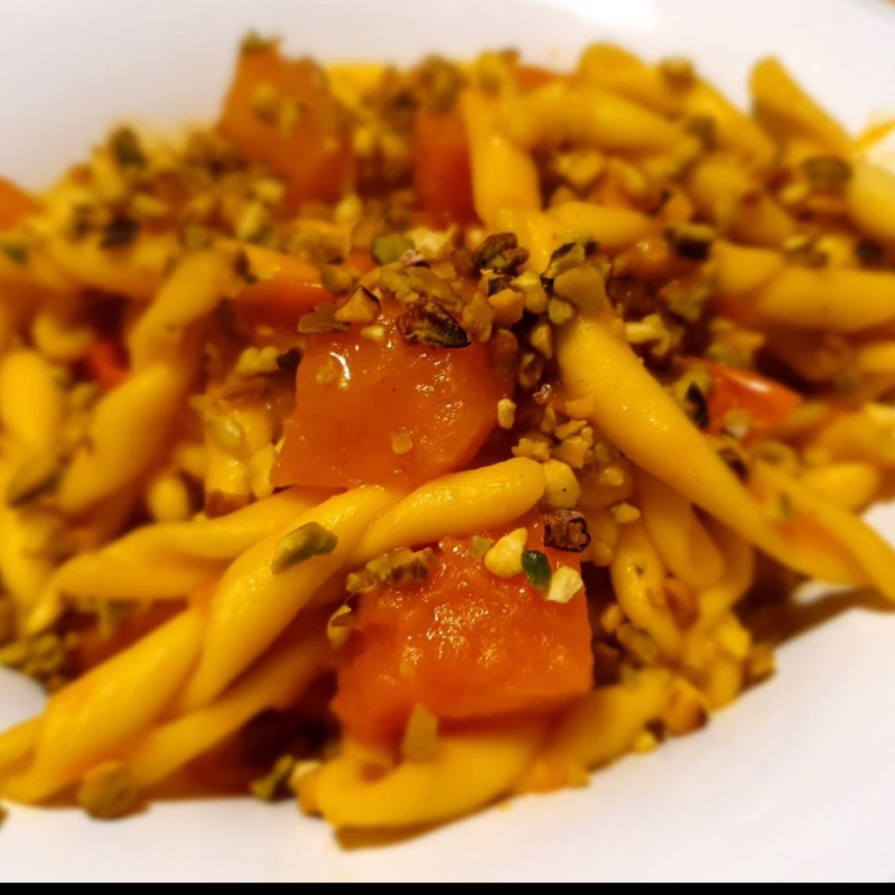 Strozzapreti con zucca e granella di pistacchio