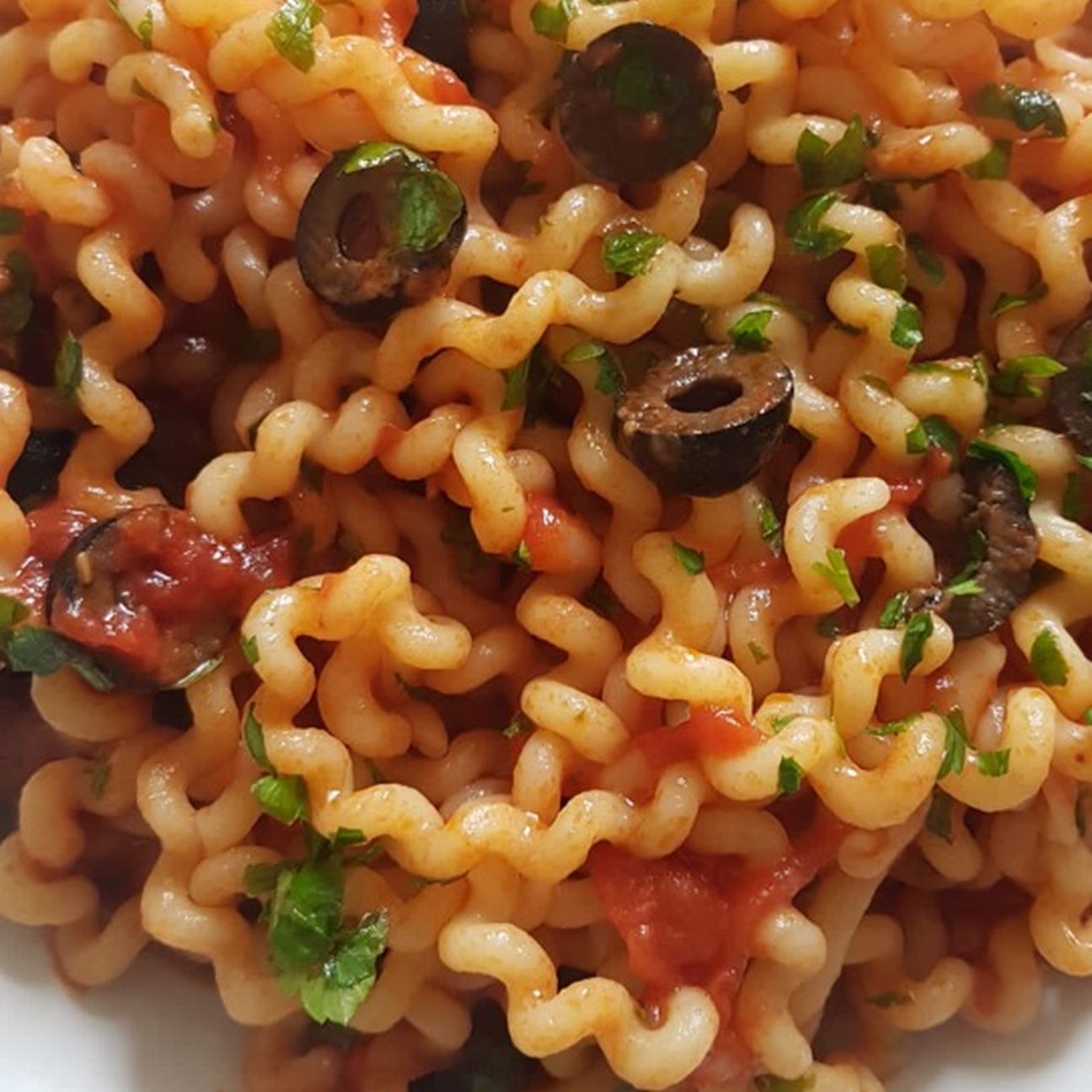 Fusilli lunghi alla puttanesca