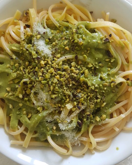 Linguine al pesto di pistacchi