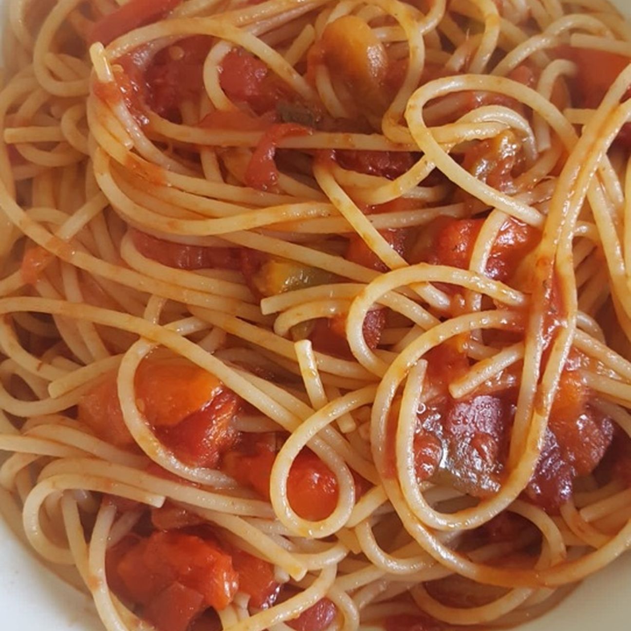 Spaghetti con peperoni
