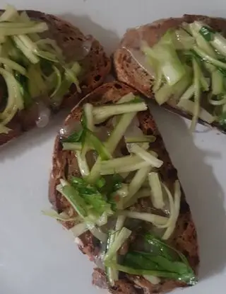 Ricetta Crostini con lardo di colonnata e puntarelle di destefanispina