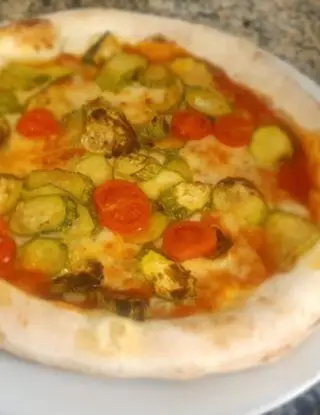 Ricetta Pizza napoletana con zucchine e pomodorini di destefanispina