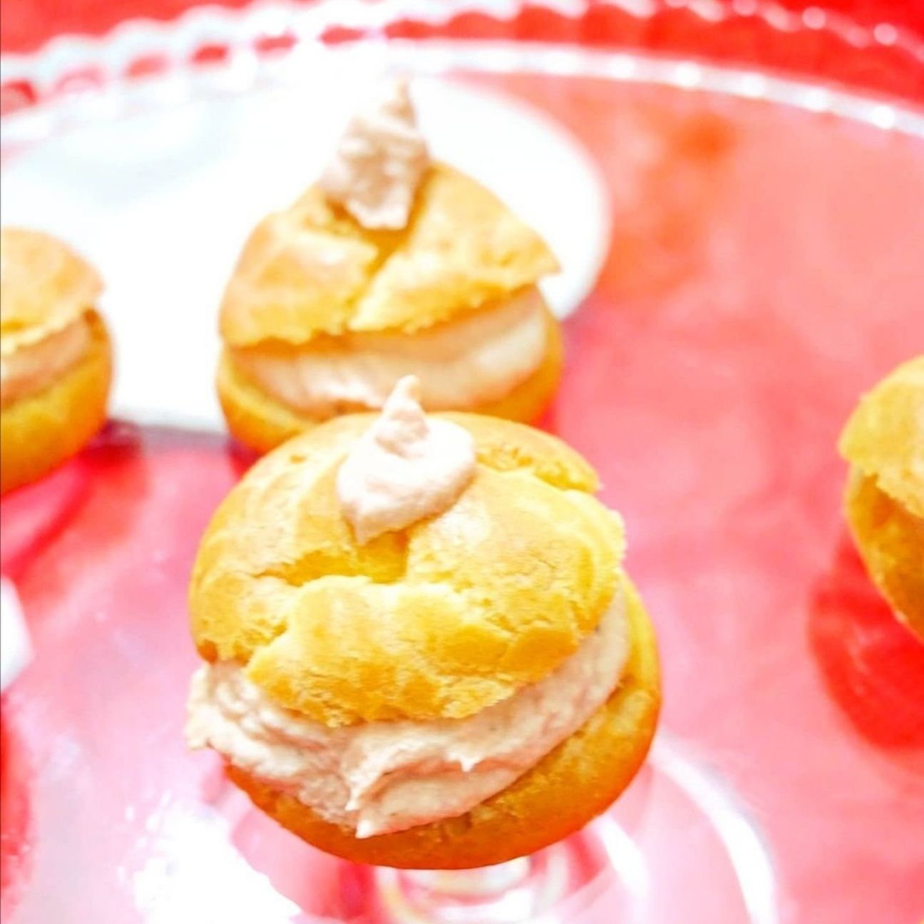 Bignè con mousse alla mortadella