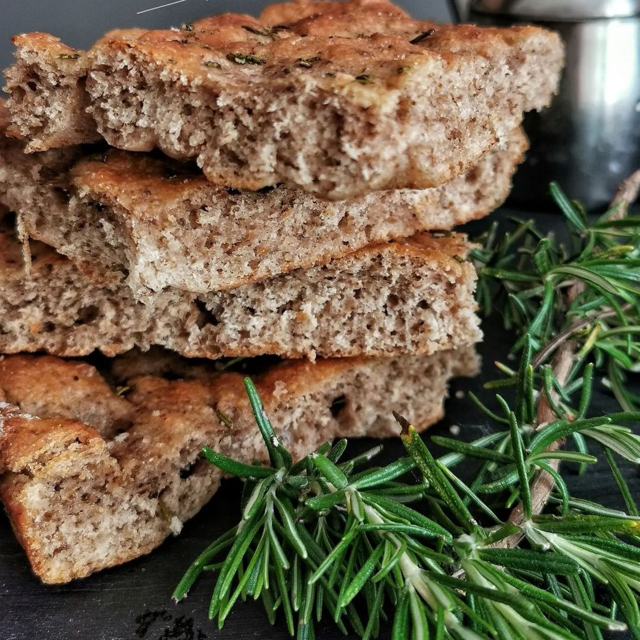 Focaccia con farina di noci