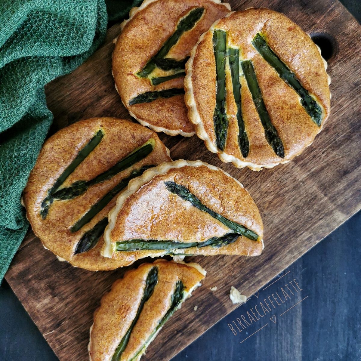 Tartellette-flan con asparagi