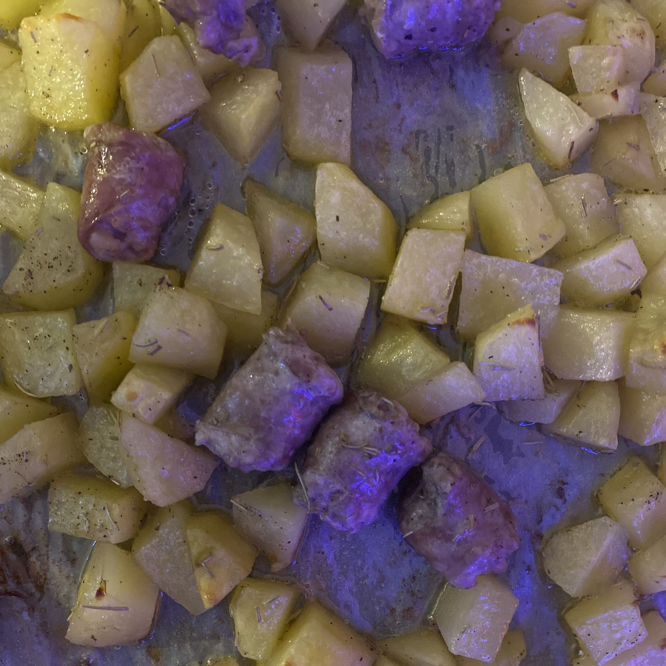 Patate al forno con salsiccia di suino nero casertano