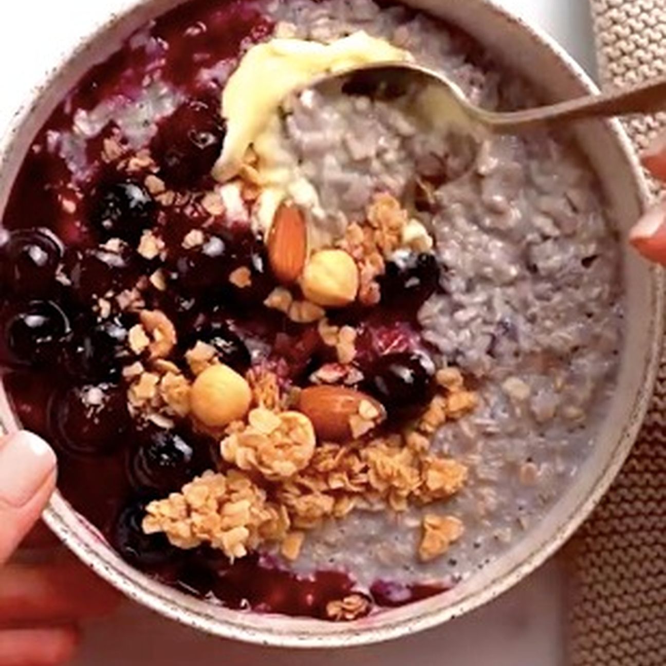 Porridge ai mirtilli