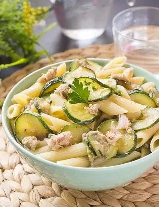 Ricetta Pasta con tonno al naturale e zucchine di Magno