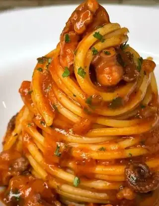 Ricetta Pasta con ragù di polpo di Magno