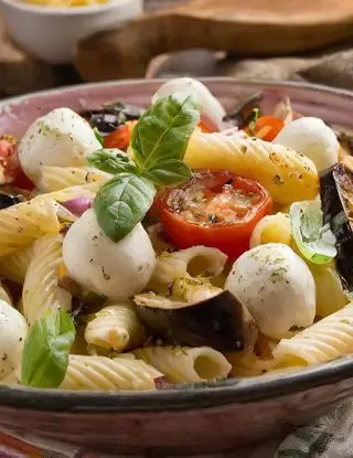 Ricetta Pasta fredda alla mediterranea di Magno