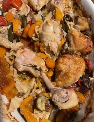 Ricetta Cosce di pollo sfilacciate al forno di adacheboona