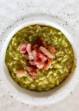 Ricetta Risotto crema di carciofi e piselli con guanciale croccante