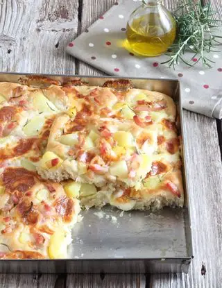 Ricetta Pizza montanara con guanciale, patate e scamorza di saporediarianna