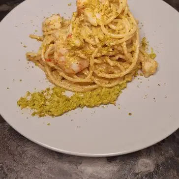 Ricetta Spaghetti con gamberone e pesto di pistacchio  di giovipipitone29