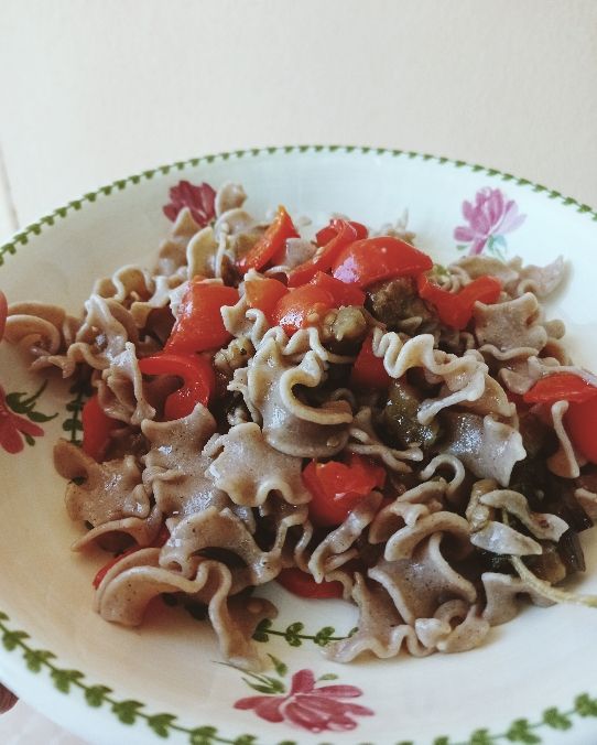 pasta Mafalda peperoni e melanzane😋🫑