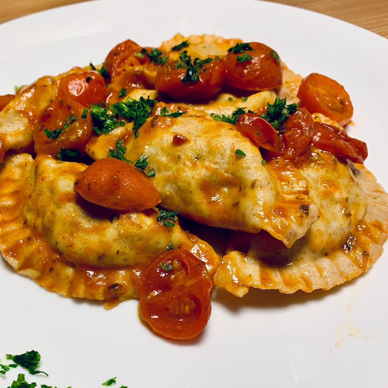 Ravioli al farro con ripieno di pesce spada e patate