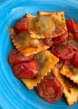 Ricetta Ravioli salsiccia e friarielli all’arrabbiata