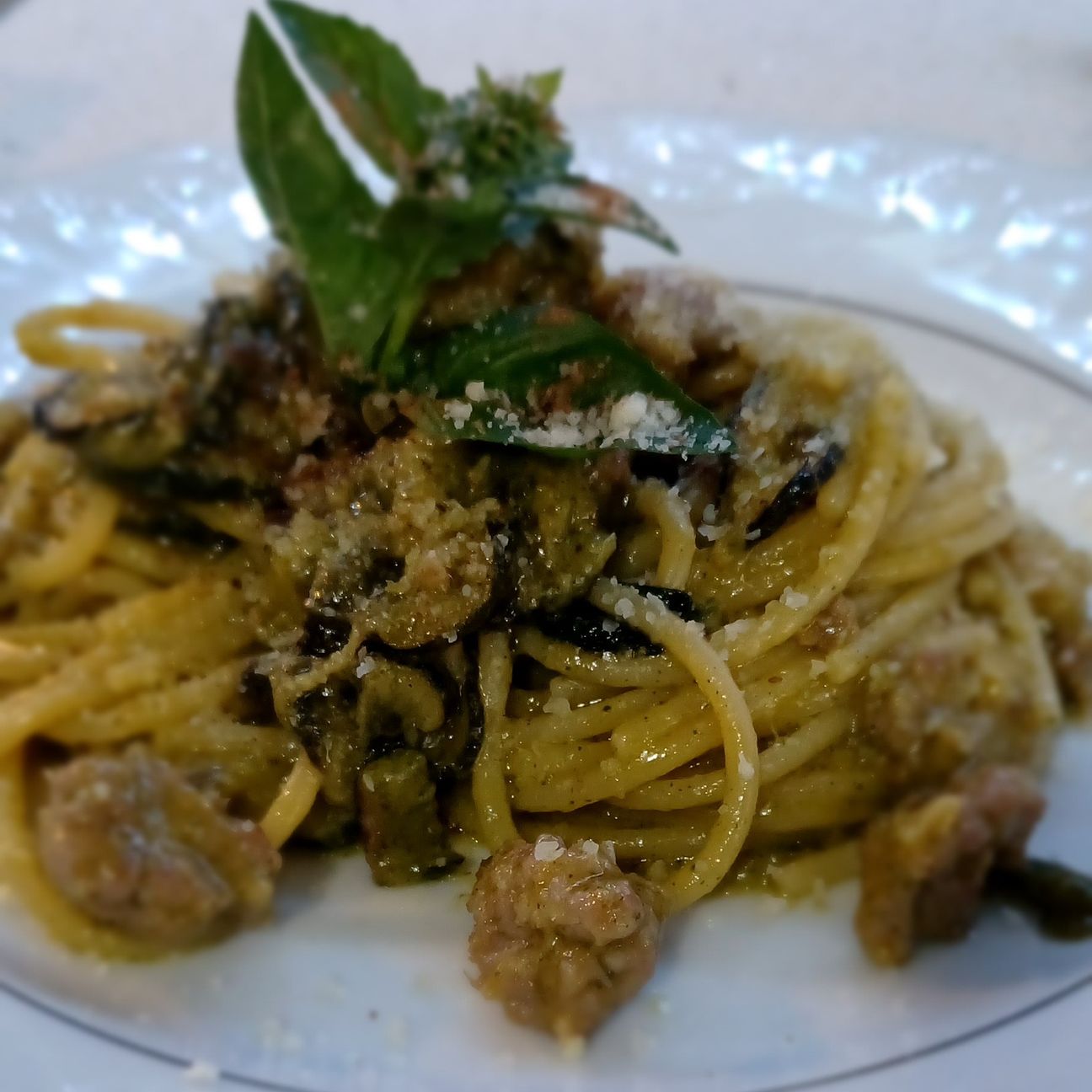 Spaghettoni zucchine e salsiccia....e che ve lo dico a fare😋