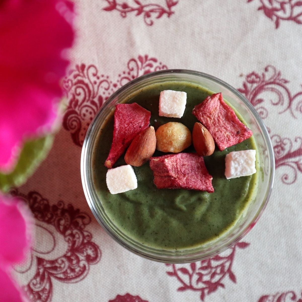Crema porridge alla spirulina