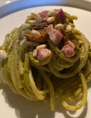 Ricetta Pesto di rucola  pinoli pomodorini e pancetta affumicata di domenico91